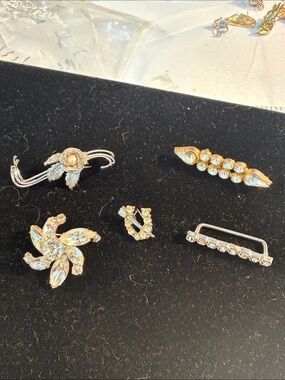 5 Vintage Floral and Bar & Brooch Set - Clear Crystal Silver-Tone